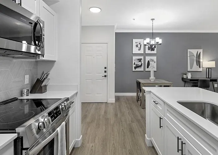 Landing Modern With Amazing Amenities Apartment Chandler