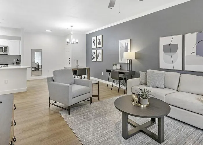 Landing Modern With Amazing Amenities Apartment Chandler